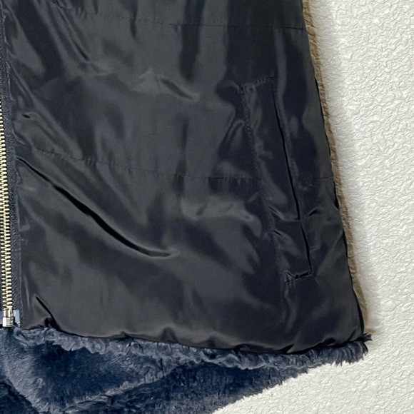 Dylan Reversible Lined Vest Sz XS - Picture 9 of 10